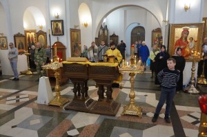 В канун Недели 20-й по Пятидесятнице и Памяти святых отцов VII Вселенского Собора,Иверской иконы Божией Матери, Игумен Нестор (Болков) совершил всенощное бдение в Богоявленской обители.