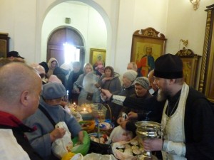 ОСВЯЩЕНИЕ ПАСХАЛЬНЫХ ЯИЦ, КУЛИЧЕЙ, ПАСОХ В БОГОЯВЛЕНСКОМ МУЖСКОМ МОНАСТЫРЕ Г. ЧЕЛЯБИНСК
