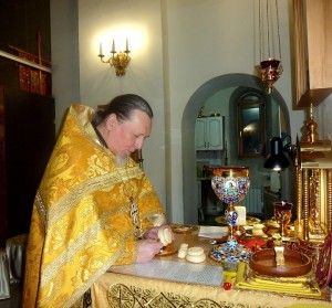 29 декабря 2024 года Игумен Нестор (Болков ) возглавил Воскресную Божественную Литургию в Богоявленском епархиальном мужском монастыре.