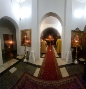  Игумен Нестор (Болков ) совершил Всенощное бдение с литией в канун Недели 21-й по Пятидесятнице .