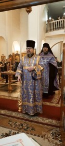  В канун Недели Крестопоклонной игумен Нестор (Болков) с клириками обители совершил всенощное бдение в Богоявленском мужском монастыре., 