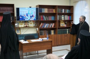 29 декабря 2025 года в Богоявленском епархиальном мужском монастыре прошло совещание с помощниками благочинных и помощниками настоятелей по социальному служению, по религиозному образованию и катехизации, по молодёжной работе, по миссионерскому служению М, 