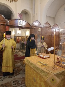 4 ноября 2023 года, в канун Недели 22-й по Пятидесятнице, настоятель Богоявленского мужского монастыря Игумен Нестор с клириками обители совершил всенощное бдение с литией в Богоявленском мужском монастыре города Челябинска., 