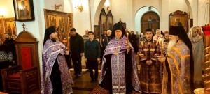 В канун Недели 5-й Великого поста игумен Нестор (Болков ) совершил всенощное бдение в Богоявленском мужском монастыре., 