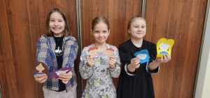 14 декабря 2025 года в Воскресной школе Богоявленского  мужского монастыря провели  уроки "Творчества" для младшей  группы на темы: «От Вавилонской башни до Авраама»»., 