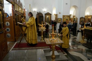 28 декабря 2025 года Игумен Нестор (Болков ) возглавил Воскресную Божественную Литургию в Богоявленском епархиальном мужском монастыре., 