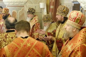 Настоятель Богоявленского епархиального мужского монастыря Игумен Нестор (Болков) принял участие в Божественной Литургии в кафедральном Соборе Рождества Христова., 