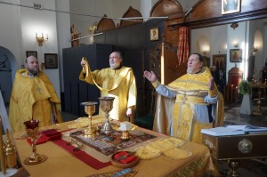 В Богоявленском епархиальном мужском монастыре города Челябинска совершили Божественную Литургию., 