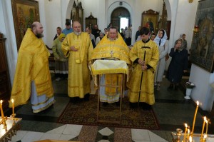 29 июня 2025 года,в Неделю 3-ю по Пятидесятнице и в день празднования перенесения мощей святителя Феофана, Затворника Вышенского , Игумен Нестор (Болков) совершил Божественную Литургию в Богоявленском епархиальном мужском монастыре городаЧелябинска., 