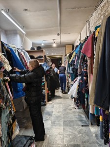 29 ноября 2025 года в Богоявленском мужском монастыре состоялась благотворительная раздача одежды и обуви., 