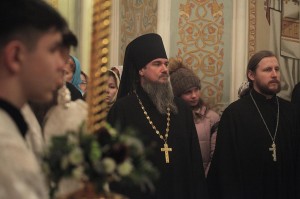 Прошла великая вечерняя служба в Свято-Симеоновском кафедральном соборе, 