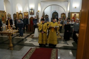 28 декабря 2025 года Игумен Нестор (Болков ) возглавил Воскресную Божественную Литургию в Богоявленском епархиальном мужском монастыре., 