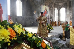 Торжественное Богослужение в строящемся соборе, 