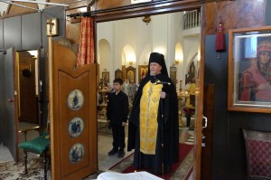 28 июня 2025 года, в канун Недели 3-ой по Пятидесятнице, перенесение мощей свт. Феофана, Затворника Вышенского, Игумен Нестор (Болков) совершил всенощное бдение с литией в Богоявленском епархиальном мужском монастыре города Челябинска., 