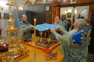 Игумен Нестор (Болков ) совершил Божественную Литургию в Богоявленском епархиальном мужском монастыре города Челябинска., 