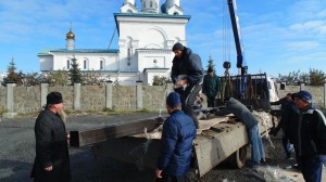УСТАНОВКА ПОКЛОННОГО КРЕСТА В БОГОЯВЛЕНСКОМ МОНАСТЫРЕ, 