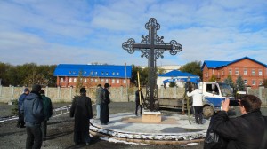 УСТАНОВКА ПОКЛОННОГО КРЕСТА В БОГОЯВЛЕНСКОМ МОНАСТЫРЕ, 