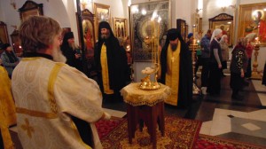 Вечернее субботнее и утреннее воскресное Богослужение в храме монастыря 18-19.11.2017, 