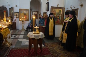 В канун Недели 14-й по Пятидесятнице и церковного новолетия Игумен Нестор (Болков) совершил всенощное бдение в Богоявленской обители., 