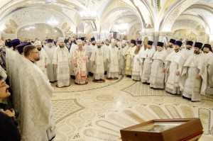 Настоятель Богоявленского  мужского монастыря Игумен Нестор (Болков) принял участие в Божественной Литургии в кафедральном Соборе Рождества Христова , посвященная празднику Собора Архистратига Михаила и прочих Небесных Сил бесплотных., 