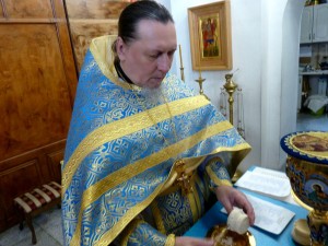 В Недели 13-ю по Пятидесятнице Игумен Нестор(Болков) совершил Божественную Литургию в Богоявленском мужском монастыре., 