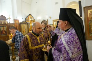 В Богоявленском  мужском монастыре города Челябинска совершили всенощное бдение  с литией., 
