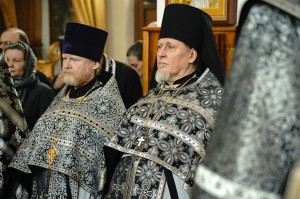 Настоятель Богоявленского мужского монастыря города Челябинска игумен Нестор (Болков) с клириками Богоявленского мужского монастыря принял участие в Божественной Литургии в храме святителя Василия Великого в  Челябинске., 