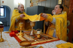 В день празднования Собора новомучеников и исповедников Церкви Русской, а также в Неделю о блудном  сыне, в Богоявленском мужском монастыре совершили Божественную Литургию ., 