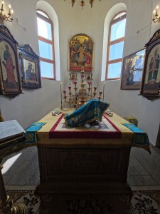 В Богоявленском мужском монастыре города Челябинска совершили Божественную Литургию., 