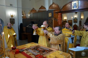 В Богоявленском епархиальном мужском монастыре города Челябинска совершили Божественную Литургию., 