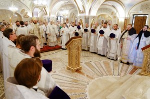 В день памяти святых отцов I Вселенского Собора Настоятель Богоявленского епархиального мужского монастыря Игумен Нестор ( Болков)принял участие в Божественной Литургии в Христорождественском соборе., 