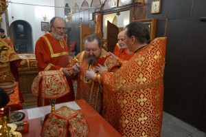 В Светлое Христово Воскресение Игумен Нестор (Болков ) совершил Литургию в Богоявленском епархиальном мужском монастыре., 