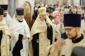 Настоятель Богоявленского мужского монастыря города Челябинска игумен Нестор (Болков)с клириками мужской обители принял участие в  Великой вечерни в нижнем храме Христорождественского кафедрального собора города Челябинска ., 