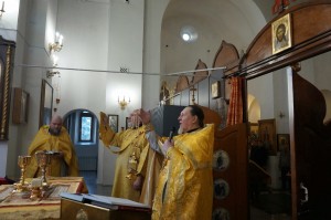 Игумен Нестор (Болков ) совершил Божественную Литургию в Богоявленском епархиальном мужском монастыре города Челябинска., 