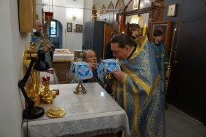 В Богоявленском епархиальном мужском монастыре города Челябинска совершили Божественную Литургию., 