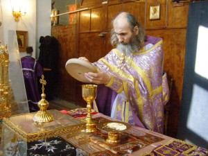 Вечернее субботнее и утреннее воскресное Богослужение в храме монастыря 24-25.03.2018, 