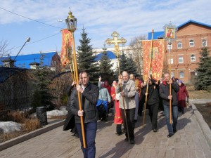 Утреннее Богослужение в храме монастыря. Крестный ход. 11.04.2018, 