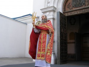 Утреннее Богослужение в храме монастыря. Крестный ход. 11.04.2018, 