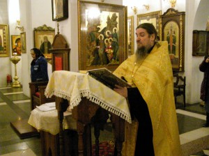 Утреннее Богослужение в храме монастыря 05.01.2018, 