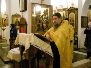 Утреннее Богослужение в храме монастыря 05.01.2018, 