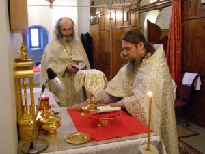 Вечернее субботнее и утреннее воскресное Богослужение в храме монастыря 13-14.01.2018, 