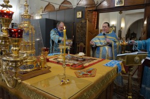 Игумен Нестор (Болков ) совершил Божественную Литургию в Богоявленском епархиальном мужском монастыре города Челябинска., 