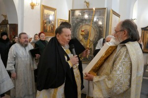 В Богоявленском мужском монастыре совершили великое повечерие с литией и утреню с полиелеем в Богоявленском мужском монастыре., 