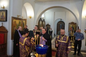 В Богоявленском  мужском монастыре города Челябинска совершили всенощное бдение  с литией., 