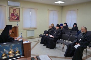 29 декабря 2025 года в Богоявленском епархиальном мужском монастыре прошло совещание с помощниками благочинных и помощниками настоятелей по социальному служению, по религиозному образованию и катехизации, по молодёжной работе, по миссионерскому служению М, 