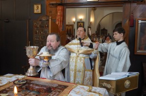 7 июня 2025 года, в Троицкую родительскую субботу, Игумен Нестор (Болков ) совершил Божественную Литургию и Великую панихиду в Богоявленском епархиальном мужском монастыре города Челябинска., 