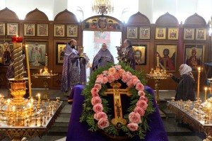 В праздник Воздвижения Креста Господня Игумен Нестор (Болков) совершил Божественную Литургию ., 