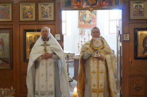 7 июня 2025 года, в Троицкую родительскую субботу, Игумен Нестор (Болков ) совершил Божественную Литургию и Великую панихиду в Богоявленском епархиальном мужском монастыре города Челябинска., 