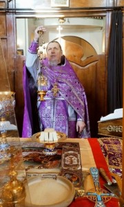 Игумен Нестор(Болков) с клириками обители в Неделю 2-ю Великого поста совершил Литургию Василия Великого в Богоявленском мужском монастыре., 