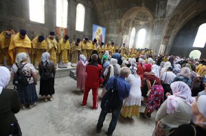 Торжественное Богослужение в строящемся соборе, 